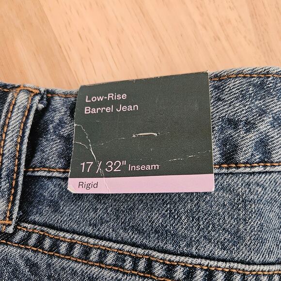 Wild Fable Women's Low-Rise Barrel Jeans Dark Wash sz 17/32" inseam NWT - Picture 7 of 13